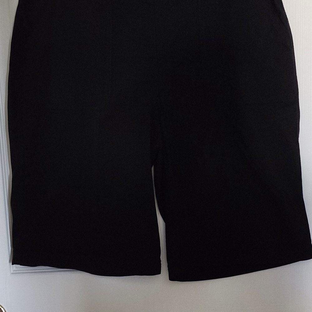 Chico's Cargo Shorts Black NWT Size 12